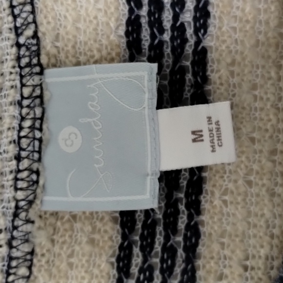 SUNDAY blouse top medium  blue cream stripe texture twist bottom elbow sleeve - Picture 3 of 6